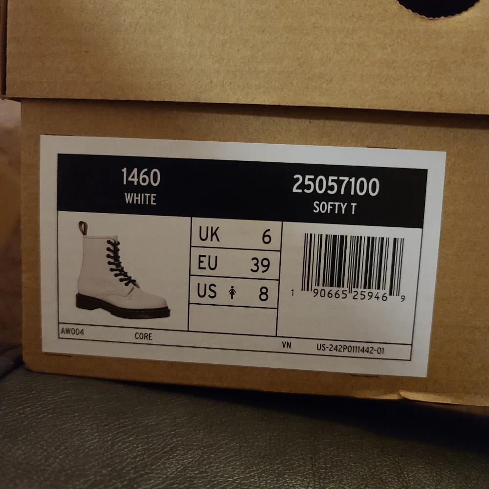 Dr. Martens Boots - Picture 15 of 16